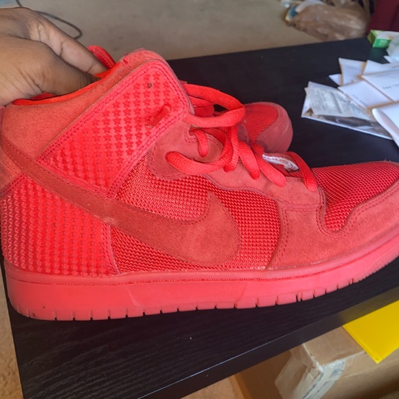 Nike Yeezy Red October Dunk High - Picture 5 of 5
